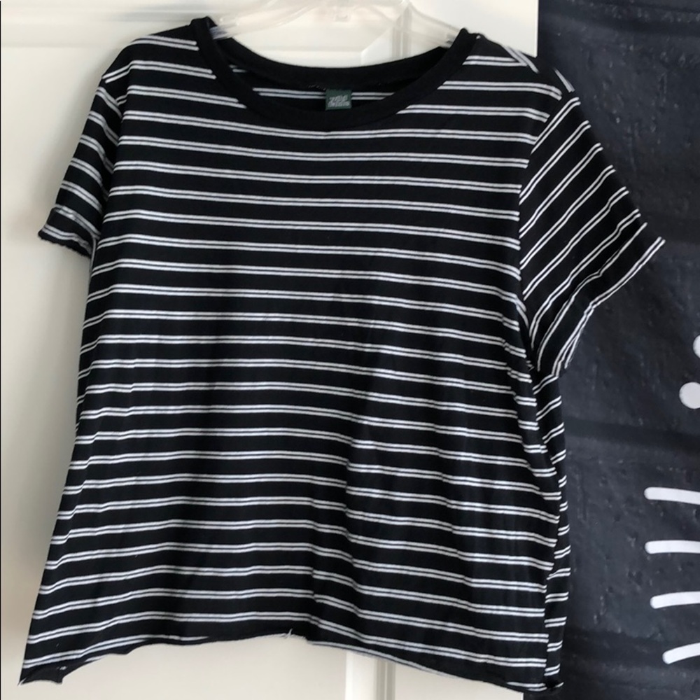 Black and Whit Stropped t-shirt